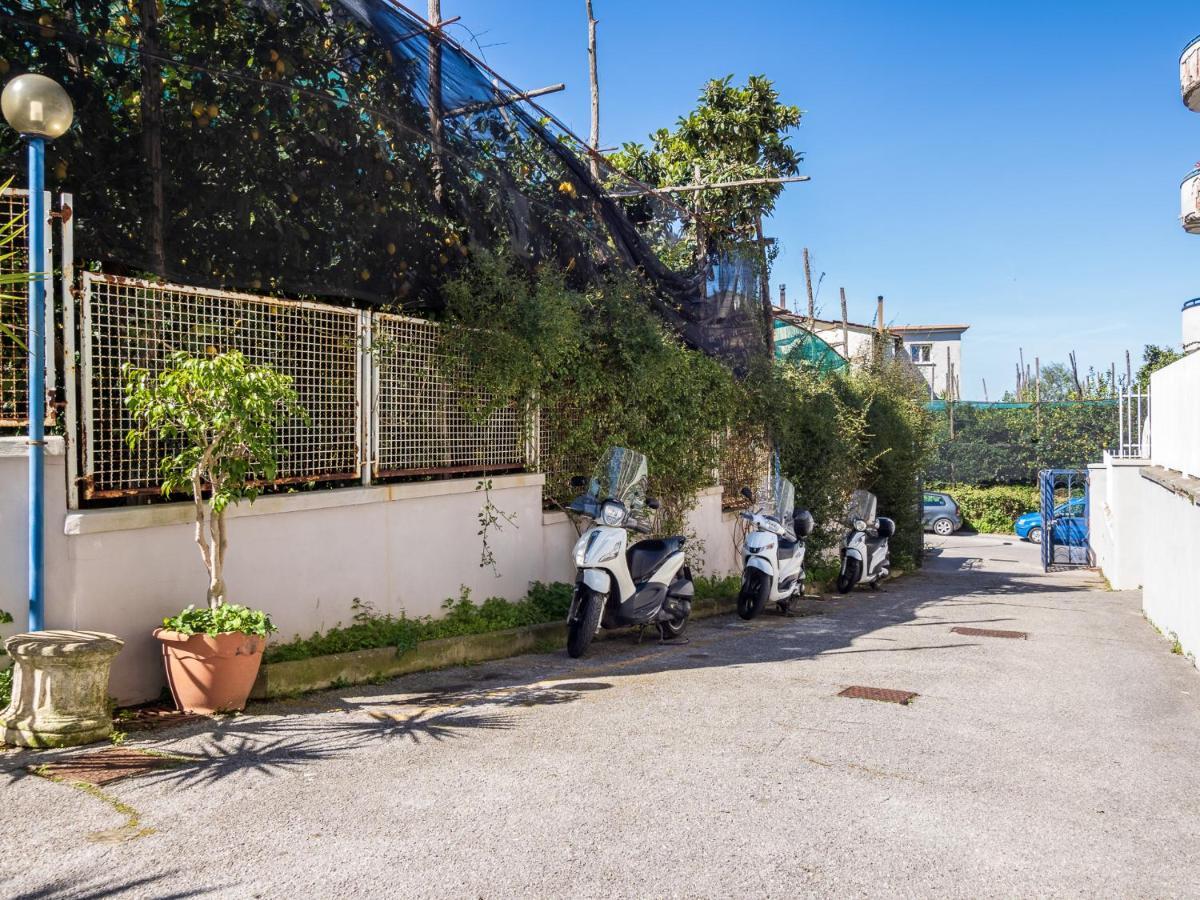 Ferienwohnung La Dolce Vita Relax - Cozy Apt In Sorrent Exterior foto
